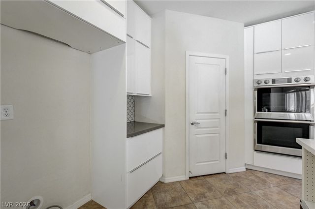 2173 De Narvik Drive, Henderson, NV 89044