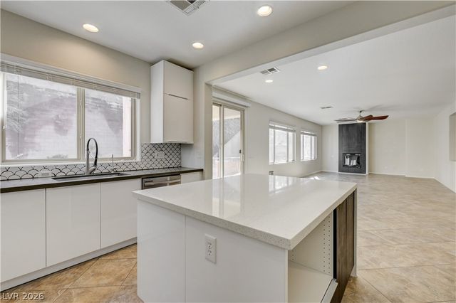 2173 De Narvik Drive, Henderson, NV 89044