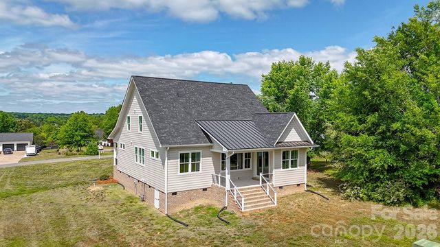 102 Starmount Drive, Kings Mountain, NC 28086
