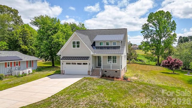 102 Starmount Drive, Kings Mountain, NC 28086