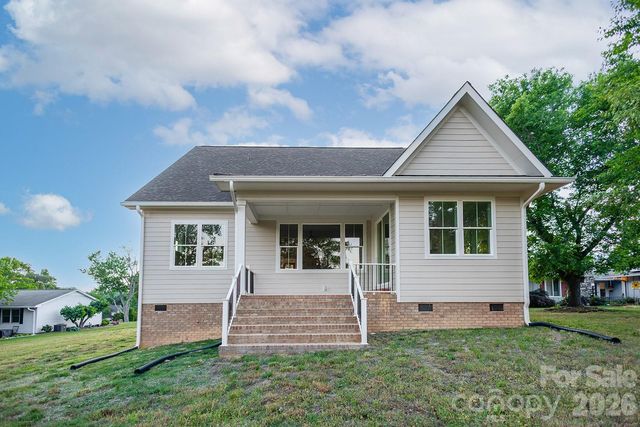 102 Starmount Drive, Kings Mountain, NC 28086