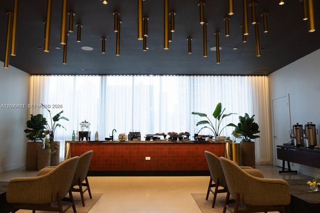 159 NE 6th St 4811, Miami, FL 33132