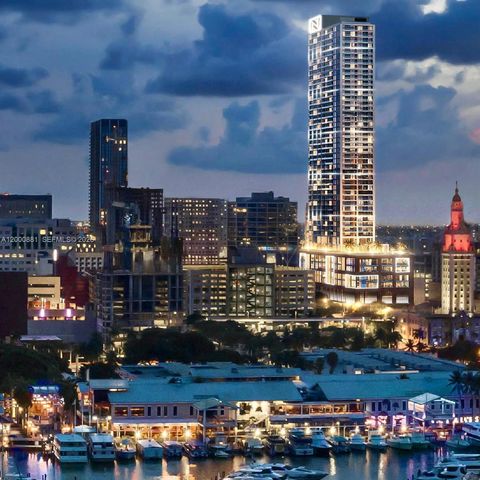 159 NE 6th St 4811, Miami, FL 33132