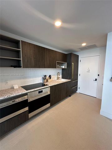 159 NE 6th St 4811, Miami, FL 33132