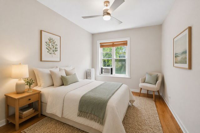 5052 S Blackstone Avenue 2, Chicago, IL 60615