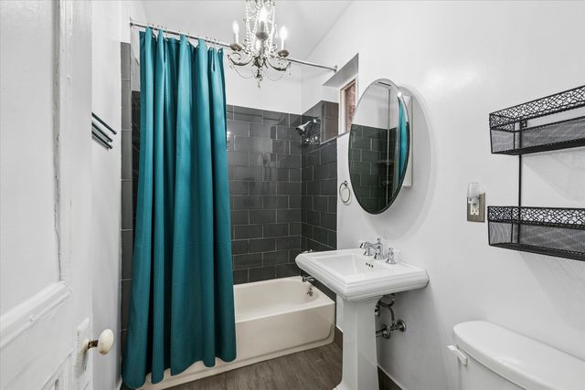 5052 S Blackstone Avenue 2, Chicago, IL 60615