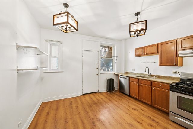5052 S Blackstone Avenue 2, Chicago, IL 60615
