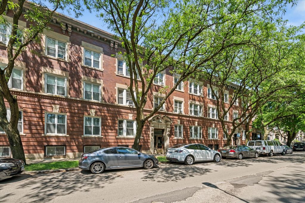 5052 S Blackstone Avenue 2, Chicago, IL 60615