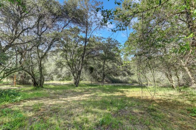10360 Melody Rd, Smartsville, CA 95977