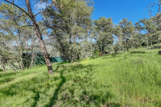 10360 Melody Rd, Smartsville, CA 95977