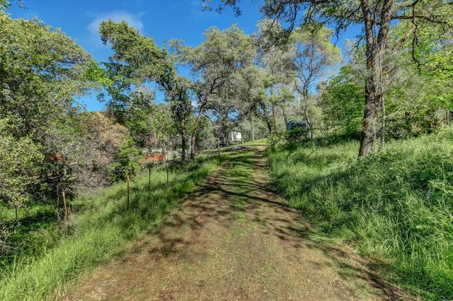 10360 Melody Rd, Smartsville, CA 95977