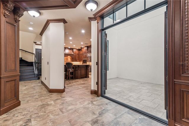 101 S NEW YORK AVENUE 302, Winter Park, FL 32789