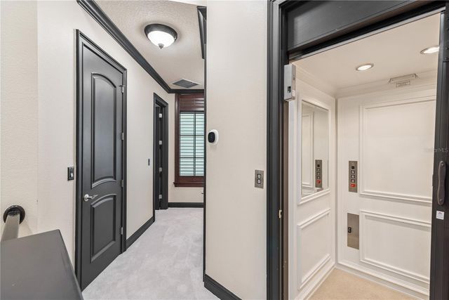 101 S NEW YORK AVENUE 302, Winter Park, FL 32789