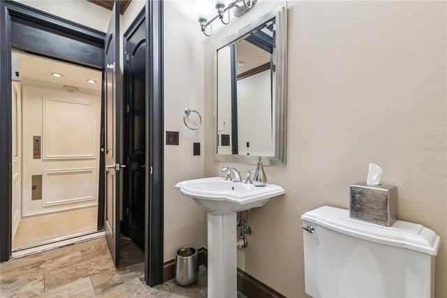 101 S NEW YORK AVENUE 302, Winter Park, FL 32789