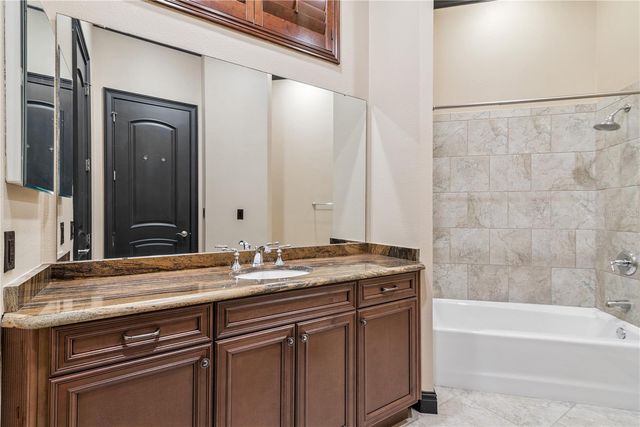 101 S NEW YORK AVENUE 302, Winter Park, FL 32789