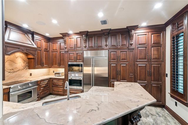 101 S NEW YORK AVENUE 302, Winter Park, FL 32789