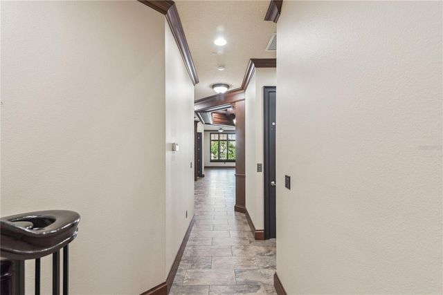 101 S NEW YORK AVENUE 302, Winter Park, FL 32789