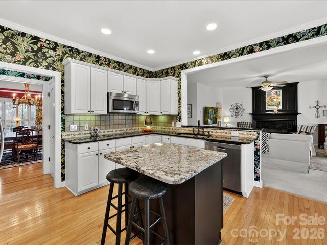 3814 Providence Plantation Lane, Charlotte, NC 28270