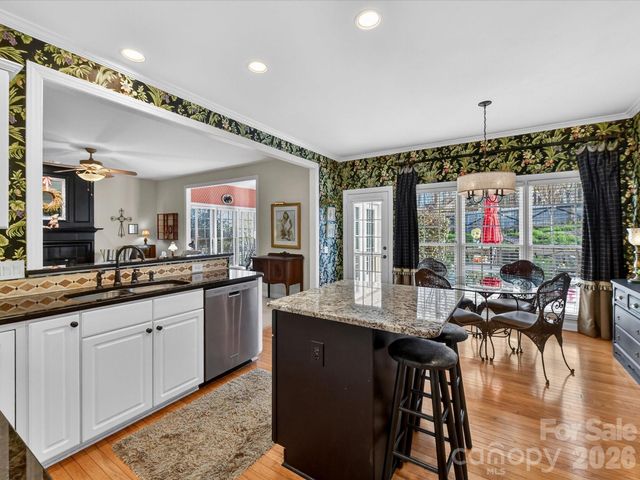 3814 Providence Plantation Lane, Charlotte, NC 28270