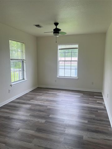 827 Algoa Friendswood Road 4, Alvin, TX 77511