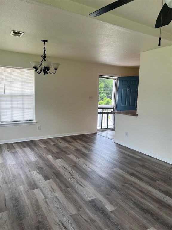 827 Algoa Friendswood Road 4, Alvin, TX 77511