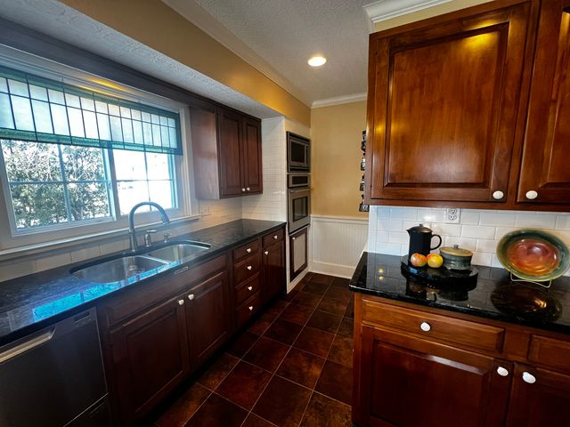 301 N Main Street, Alexis, IL 61412