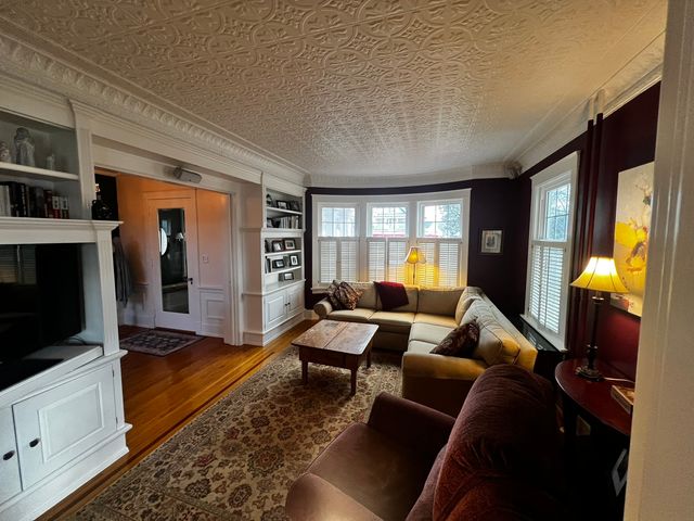 301 N Main Street, Alexis, IL 61412