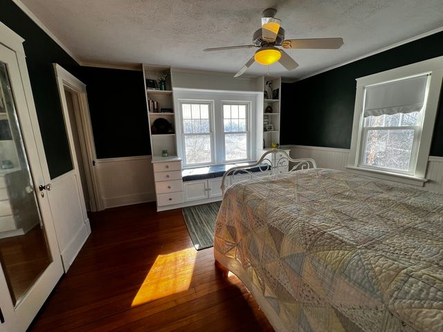 301 N Main Street, Alexis, IL 61412