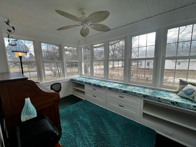 301 N Main Street, Alexis, IL 61412