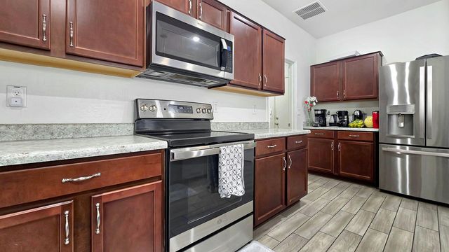 17460 W Andrea Drive, Surprise, AZ 85387