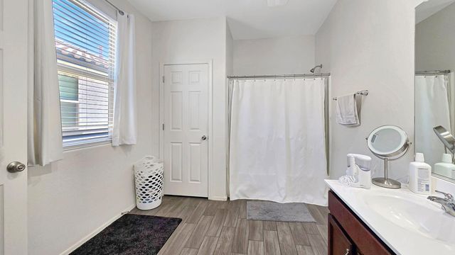 17460 W Andrea Drive, Surprise, AZ 85387