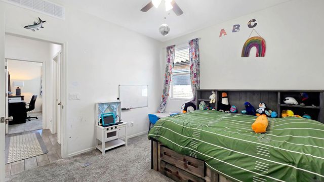 17460 W Andrea Drive, Surprise, AZ 85387