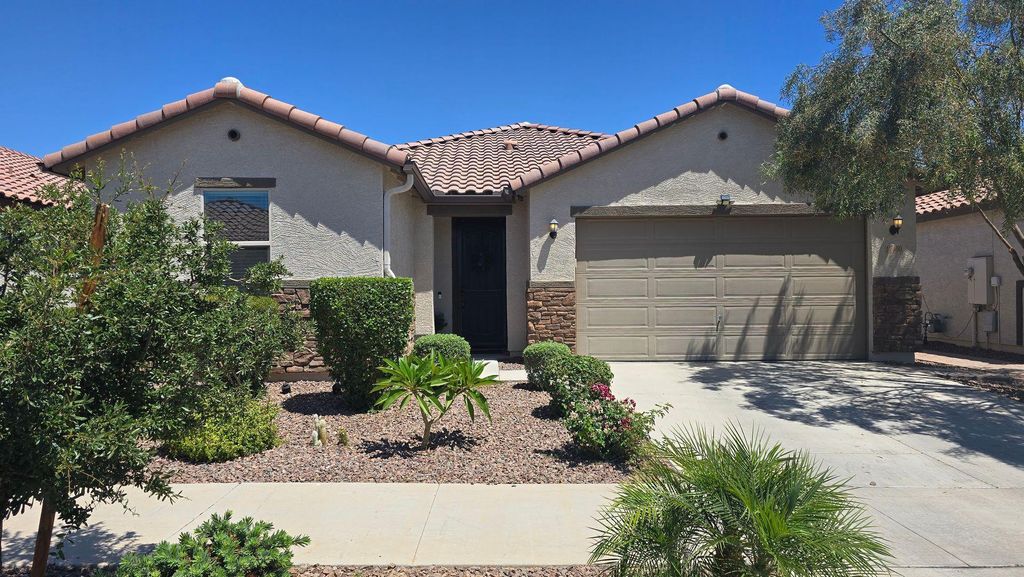17460 W Andrea Drive, Surprise, AZ 85387
