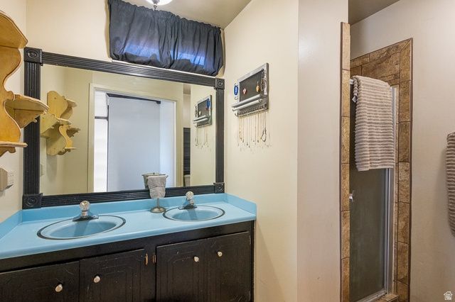 1541 E BLACKHAWK DR, Pleasant Grove, UT 84062