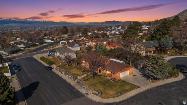 1541 E BLACKHAWK DR, Pleasant Grove, UT 84062