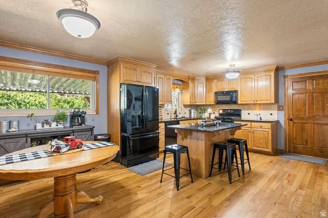 1541 E BLACKHAWK DR, Pleasant Grove, UT 84062