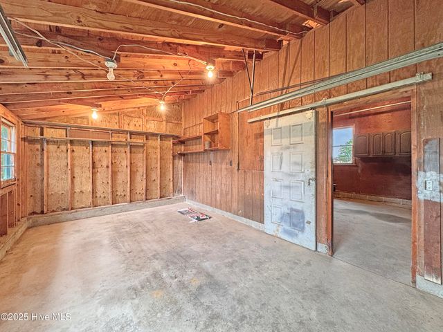 195 Winfall Boulevard, Hertford, NC 27944