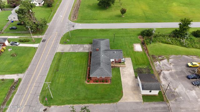 195 Winfall Boulevard, Hertford, NC 27944