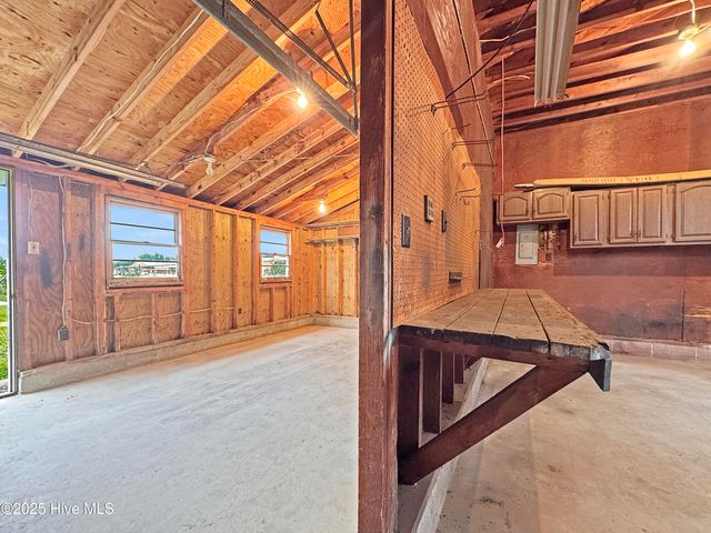 195 Winfall Boulevard, Hertford, NC 27944