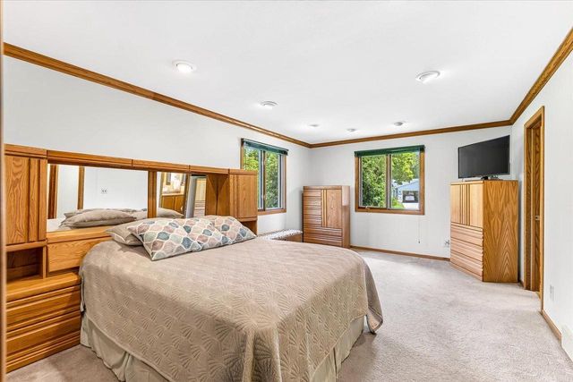 6 Stacy Lane, Madison, WI 53716