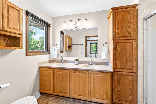6 Stacy Lane, Madison, WI 53716