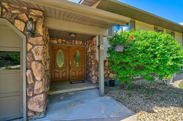 6 Stacy Lane, Madison, WI 53716