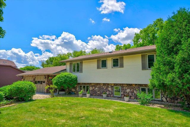 6 Stacy Lane, Madison, WI 53716