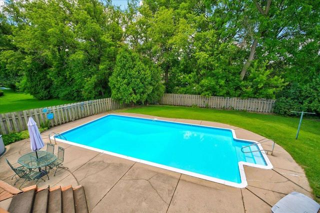 6 Stacy Lane, Madison, WI 53716