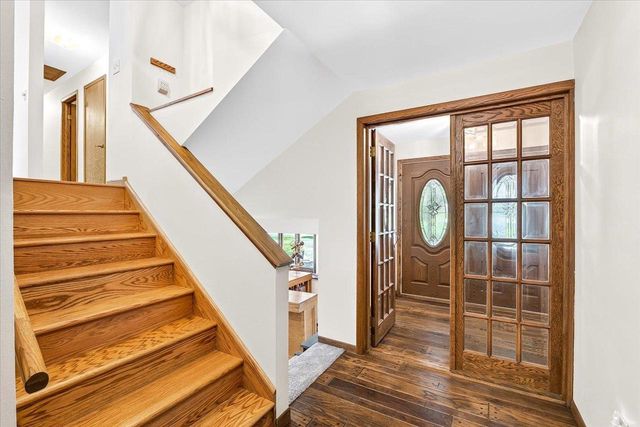 6 Stacy Lane, Madison, WI 53716