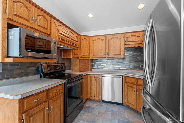 W3195 ROCK ROAD, Appleton, WI 54913