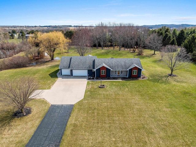 W3195 ROCK ROAD, Appleton, WI 54913