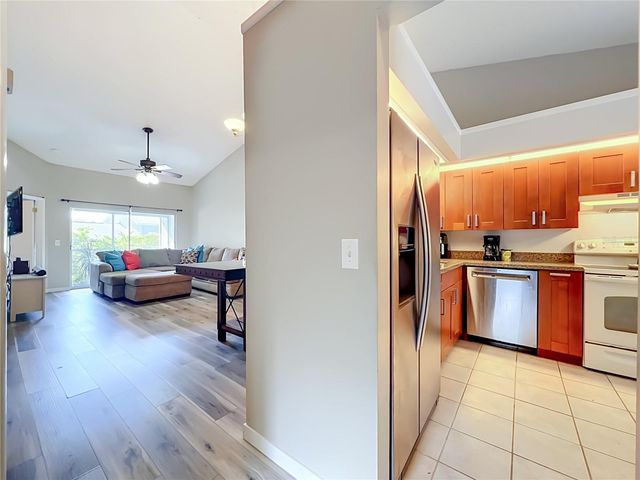 645 LAUREL OAK LANE 201, Altamonte Springs, FL 32701