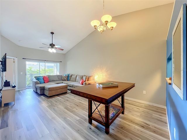 645 LAUREL OAK LANE 201, Altamonte Springs, FL 32701