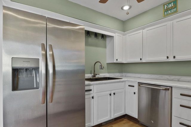 218 Grand Canyon Drive, Madison, WI 53705